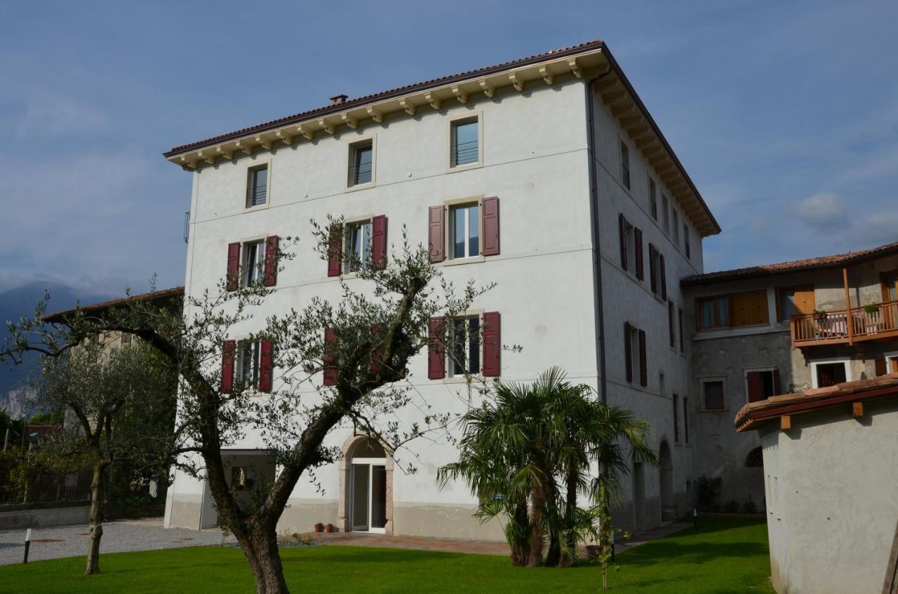 Palazzo Oltre Apartment อาร์โก ภายนอก รูปภาพ